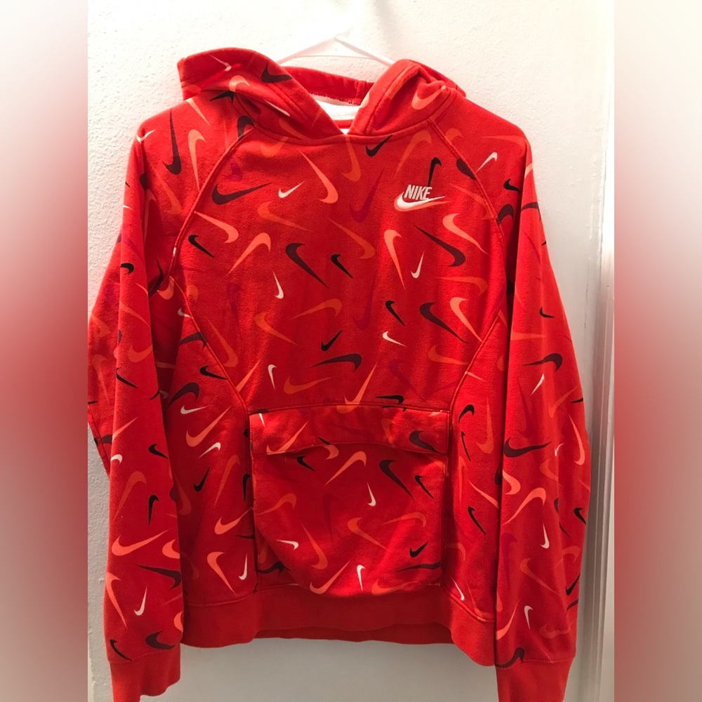 Nike- University Red & White All-over-Print Club Fleece Hoodie - Boys xl